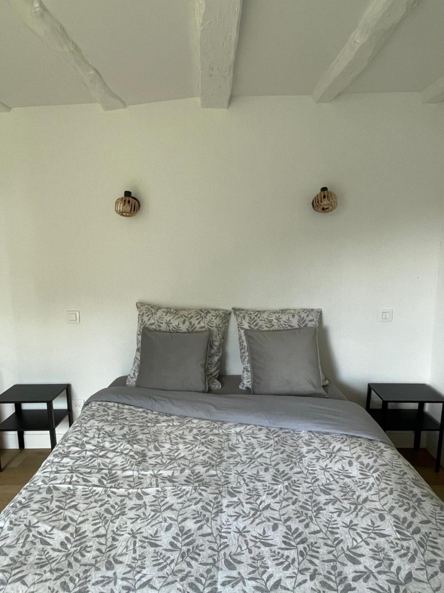 Au Pied Leve Hotel Calorguen Екстериор снимка